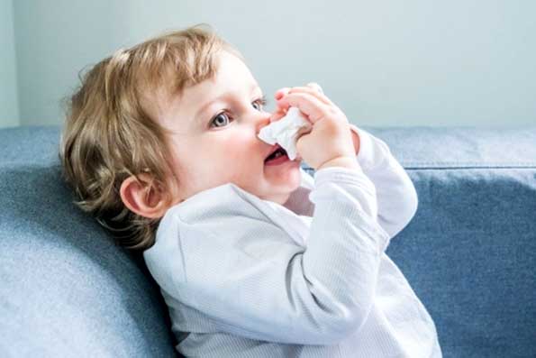 Как лечить заложенность носа у ребенка